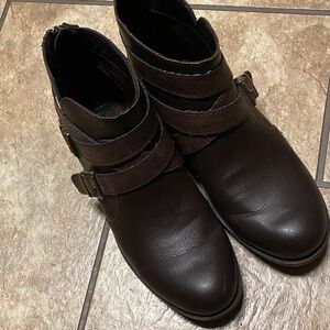 Women’s Chocolate Brown b.o.c.  Ankle Boots with Double Buckle Straps 9M